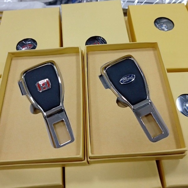 Gài dây đai an toàn ô tô theo hãng xe