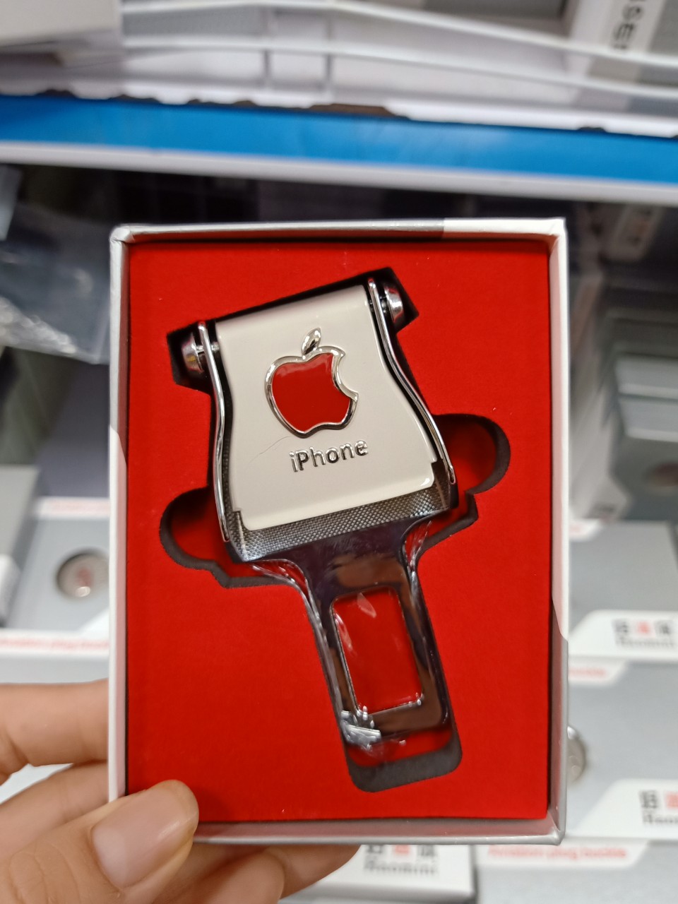 Gài dây đai an toàn ô tô theo hãng xe