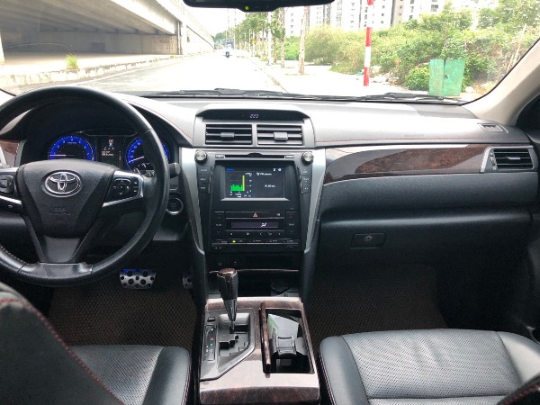 Toyota Camry 2.5 Q 2016