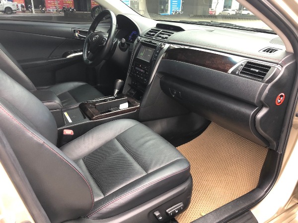 Toyota Camry 2.5 Q 2016