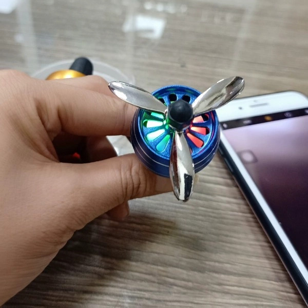 Sáp thơm cánh quạt có đèn