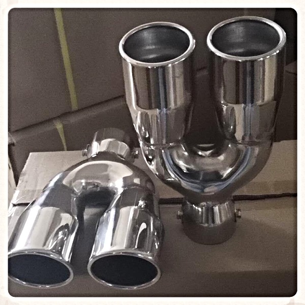 Đuôi bô - chụp bô - ống xả đôi ô tô