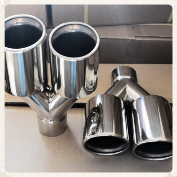 Đuôi bô - chụp bô - ống xả đôi ô tô