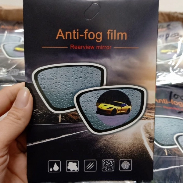 Miếng dán chống bám nước trên gương