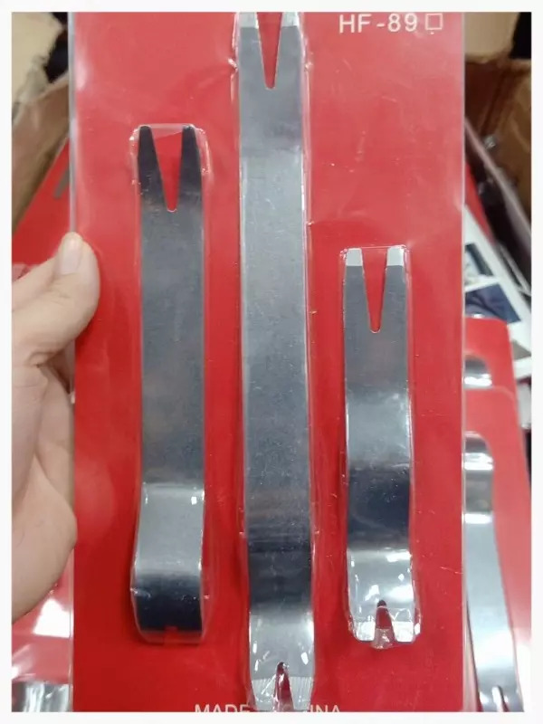 Dụng cụ cậy nhựa, vít ô tô