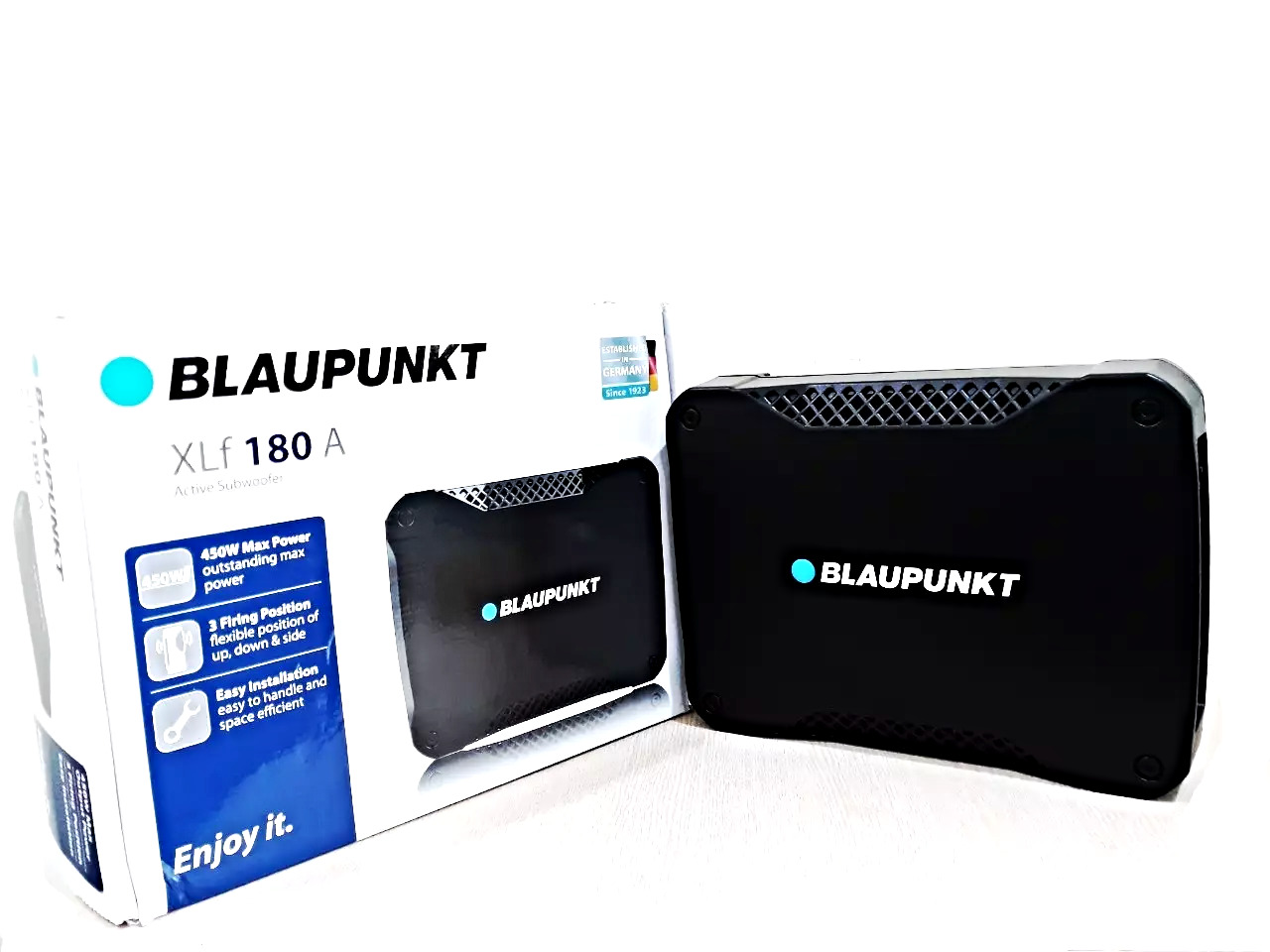 Loa sub gầm ghế BLAUPUNKT XLF 180A