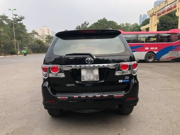 Toyota Fortuner 2.7 V 2016 AT