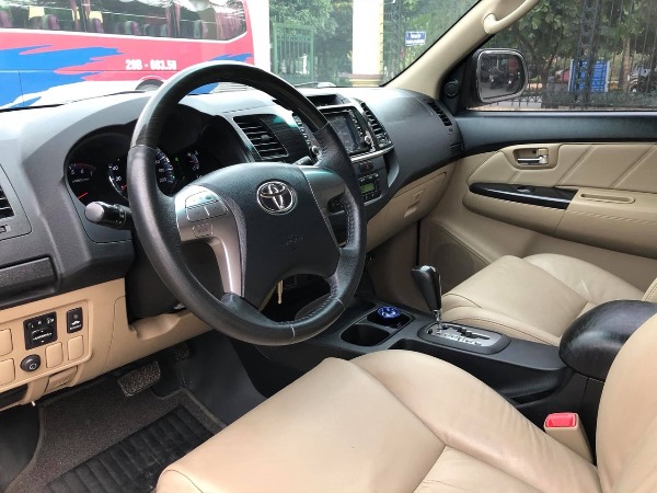 Toyota Fortuner 2.7 V 2016 AT