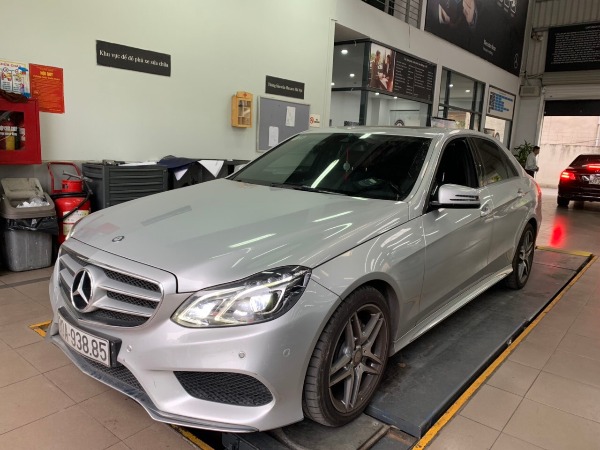 Mercedes E250 AMG 2015