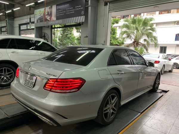 Mercedes E250 AMG 2015