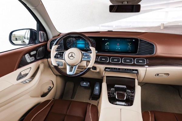 Mercedes GLS 600 model 2020