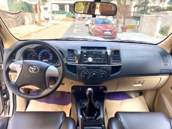 Toyota Fortuner G 2016 số sàn MT