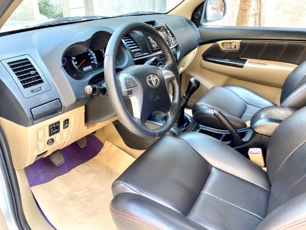 Toyota Fortuner G 2016 số sàn MT