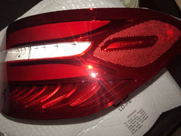 Đèn hậu xe Mercedes GLC class