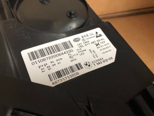 Đèn pha xe BMW 520i F10