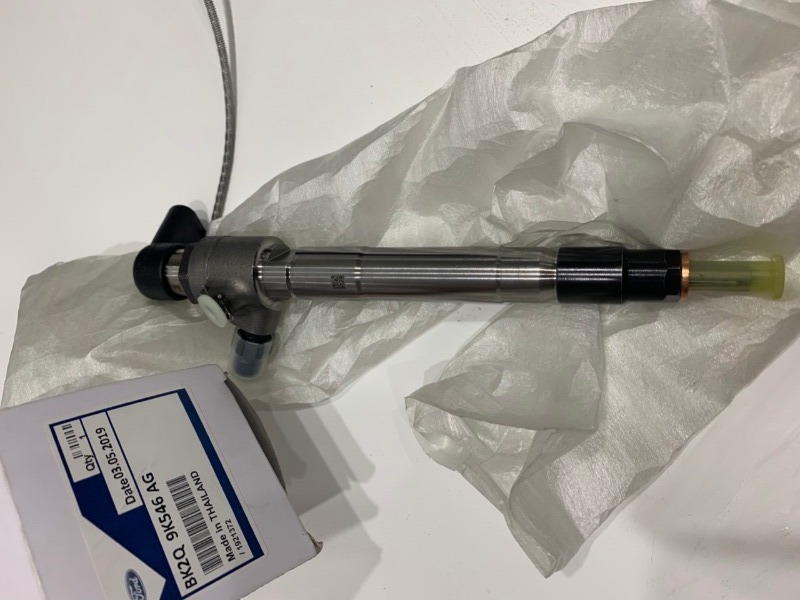 Kim phun xe Ford Transit