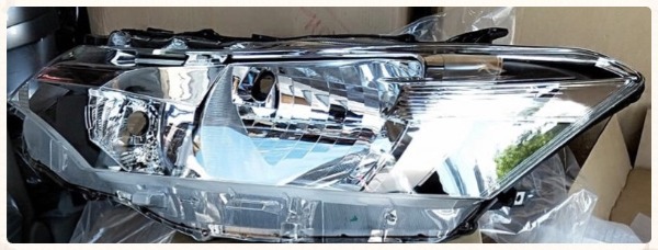 Đèn pha Toyota Vios 2015