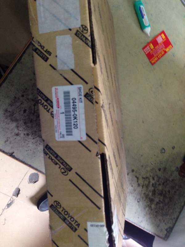 Má phanh trước sau Toyota Hilux