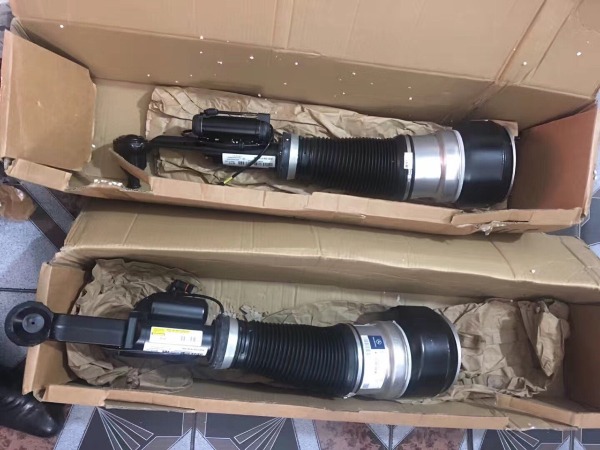 Giảm Xóc Bóng Hơi Mercedes S500 W221