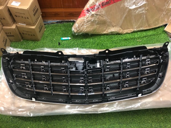 Mặt ca lăng Mercedes S450