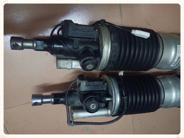 Giảm sóc bóng hơi Rolls Royce