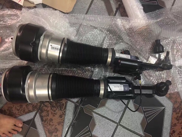 Giảm xóc Mercedes S500 W221