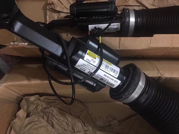 Giảm xóc Mercedes S500 W221