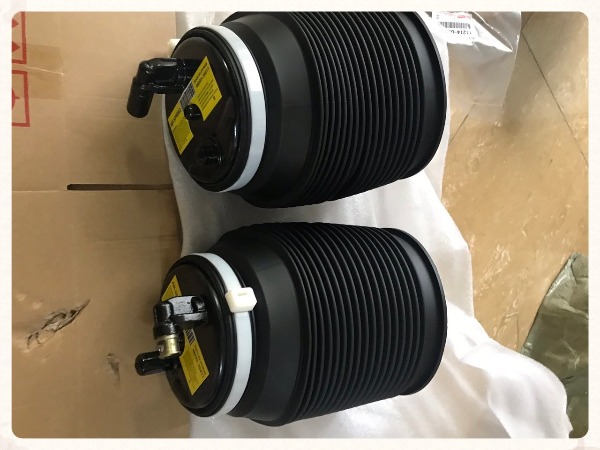 Giảm xóc bóng hơi sau Lexus GX470