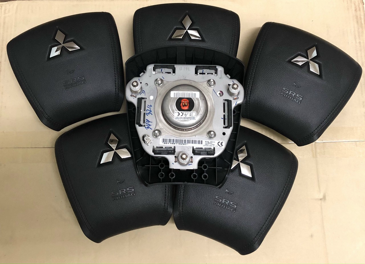 Túi khí vô lăng xe Mitsubishi Triton