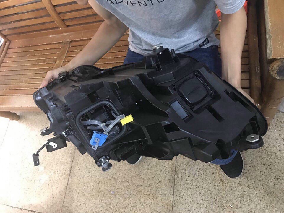 Đèn pha Mecerdes S500