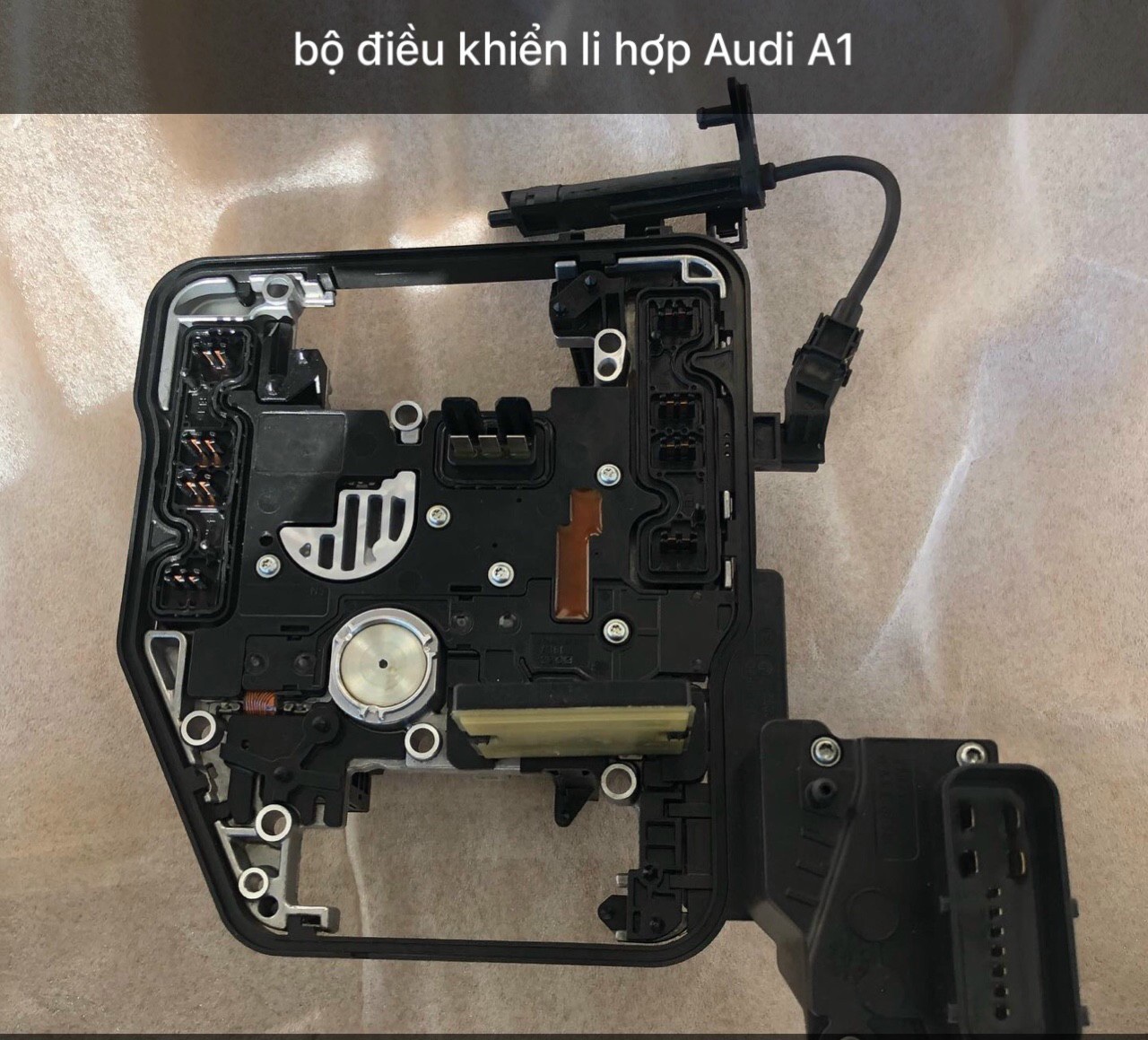 Bộ điều khiển ly hợp xe Audi A1