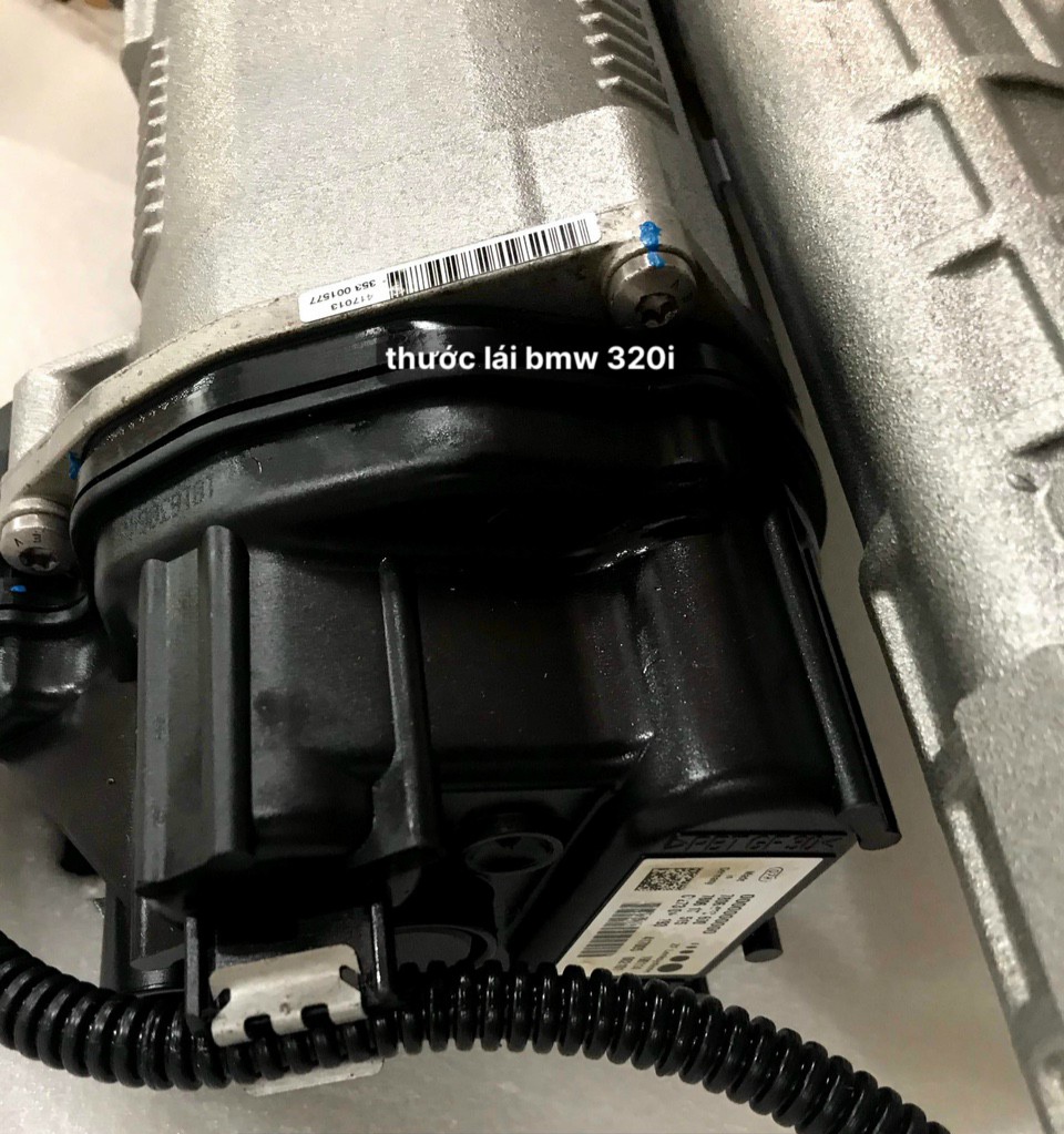 Thước Lái BMW 320i F30