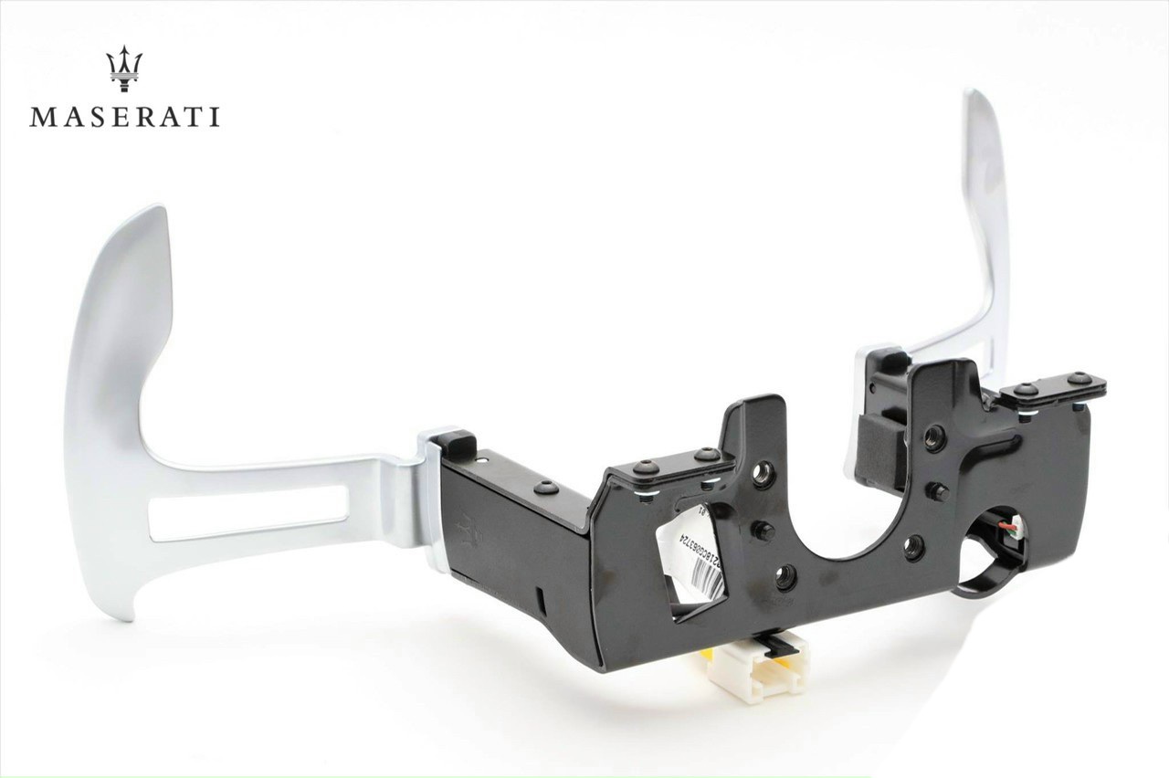 Mái chèo sang số xe Maserati Ghibli