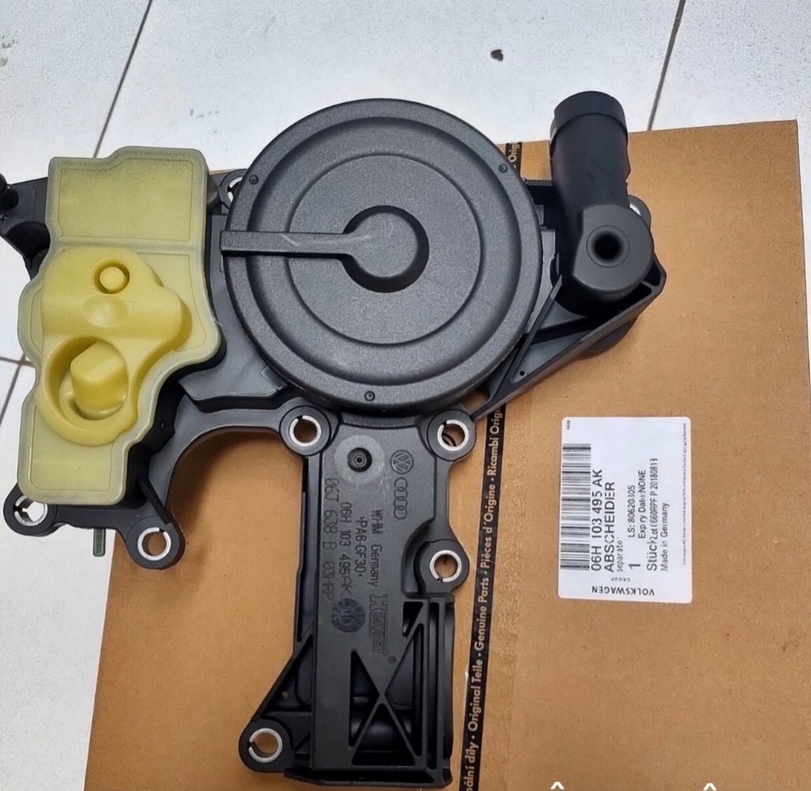 Vách tách dầu Audi A4