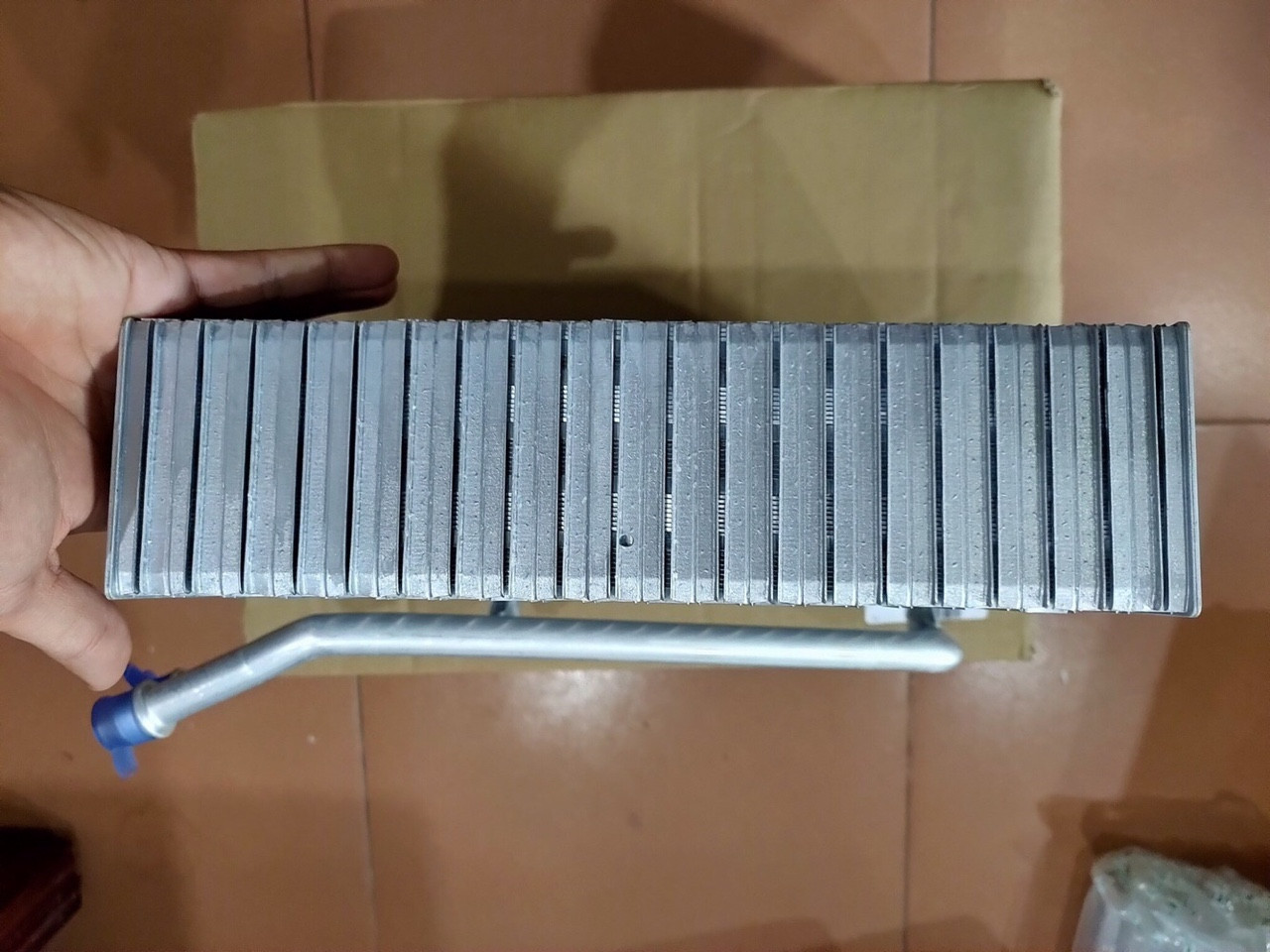 Giàn lạnh trước Audi Q7