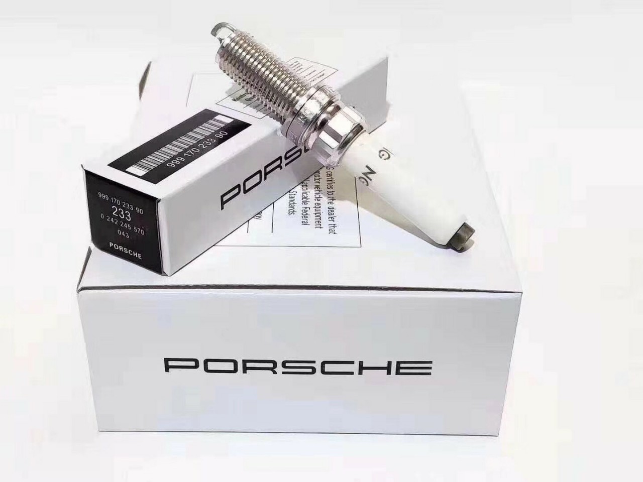 Bugi Platium NGK cho xe Porsche