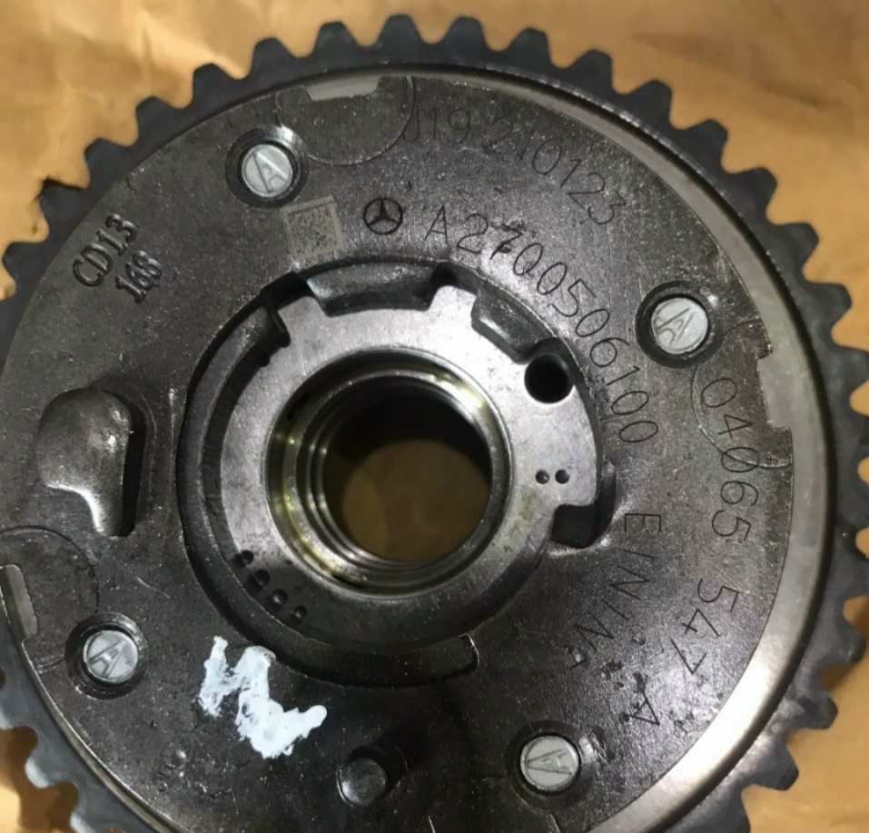 Bánh răng cam - nhông cam xả cam hút xe Mercedes GLA250