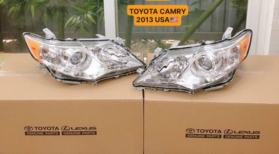 Đèn pha Toyota Camry 2013 xuất Mỹ