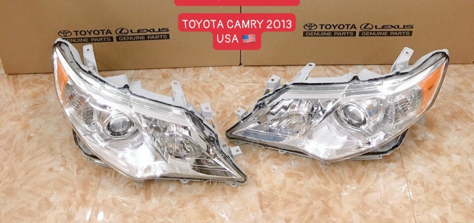 Đèn pha Toyota Camry 2013 xuất Mỹ