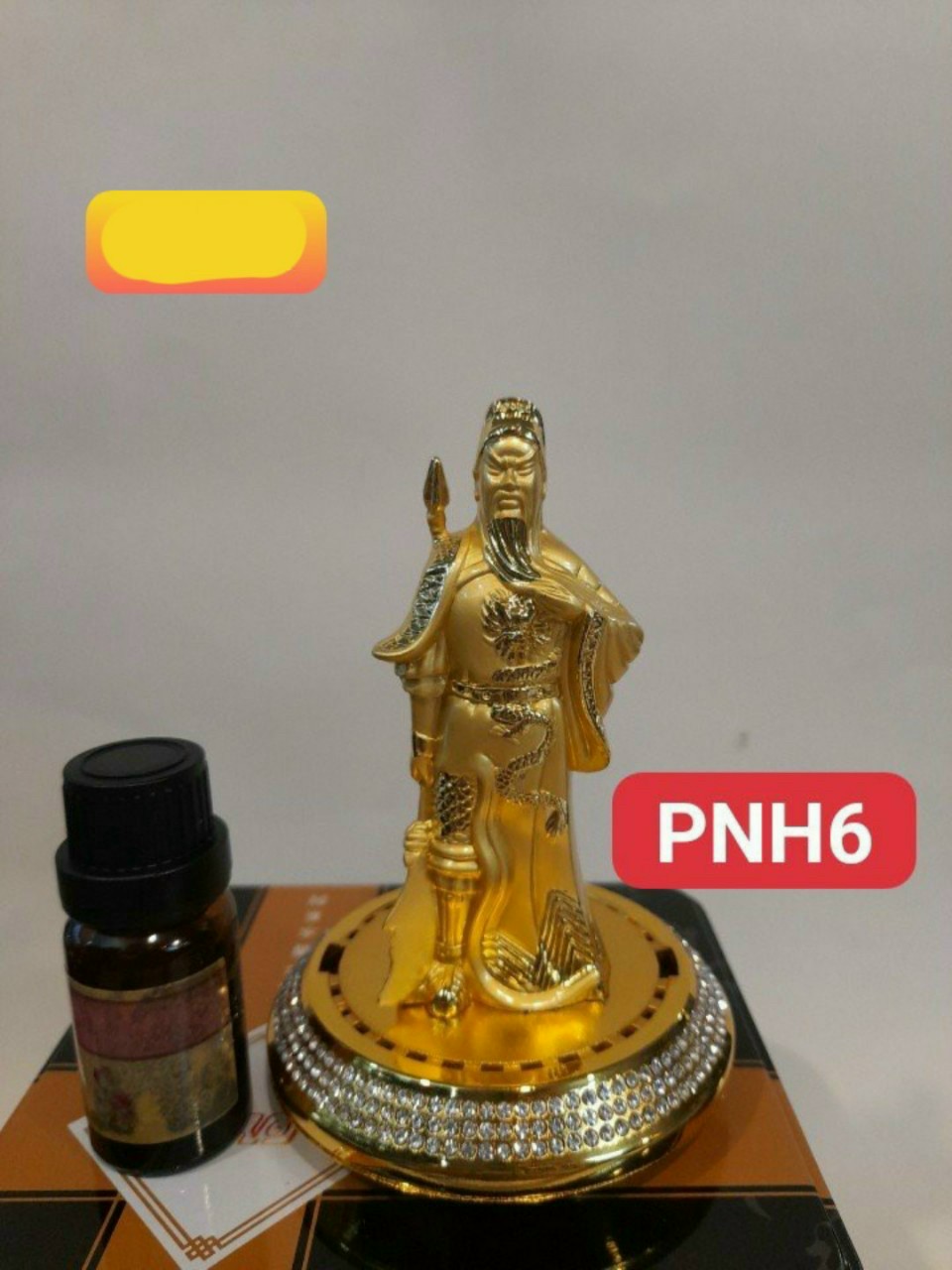 Nước hoa ô tô hình phật