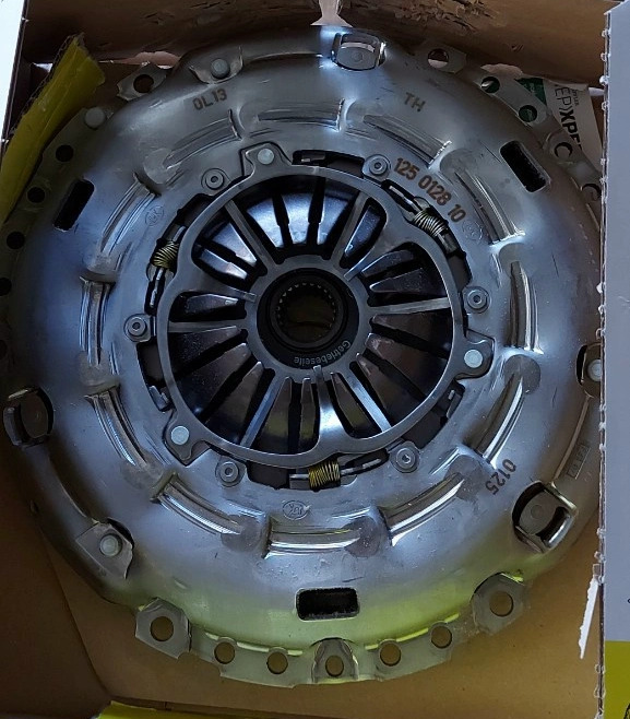 Bộ lá côn bàn ép Mazda Bt50