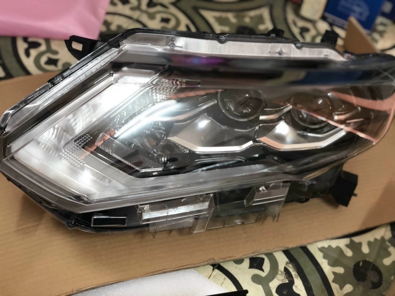 Bộ bodykit nâng đời xe Nissan Xtrail 2017 lên 2020