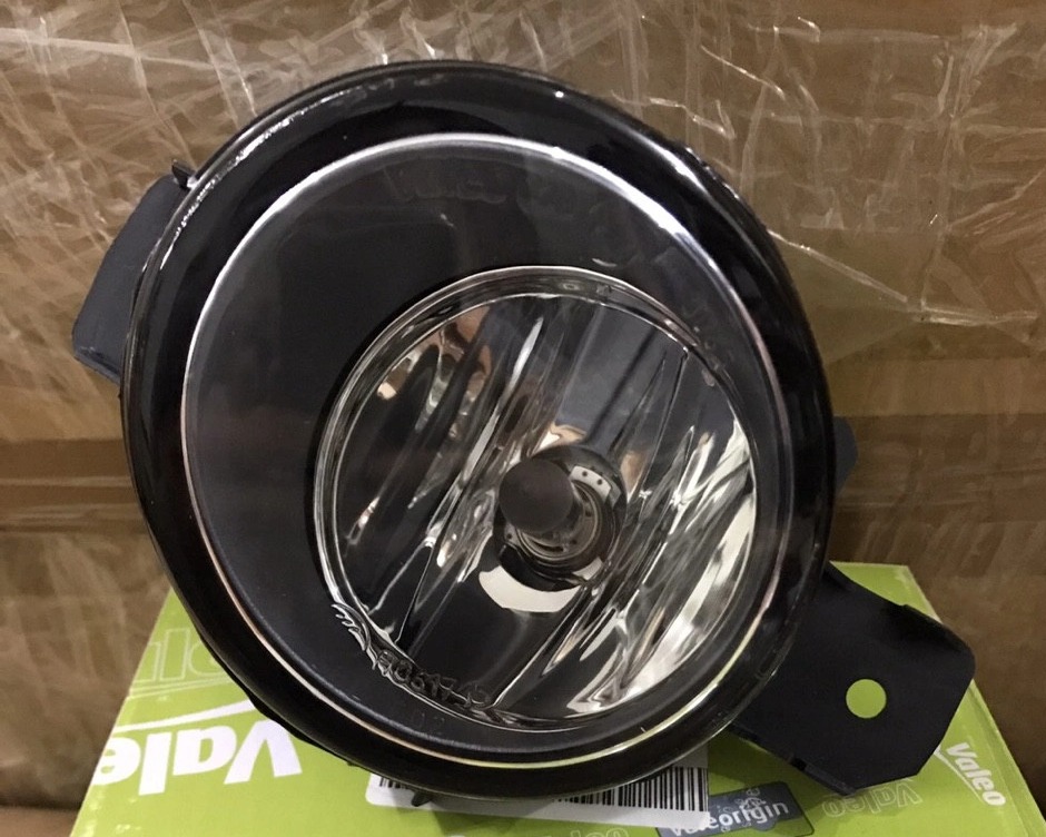 Đèn gầm Nissan Sunny