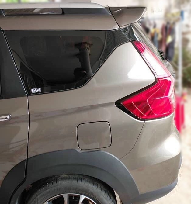 Đuôi gió Suzuki Xl7