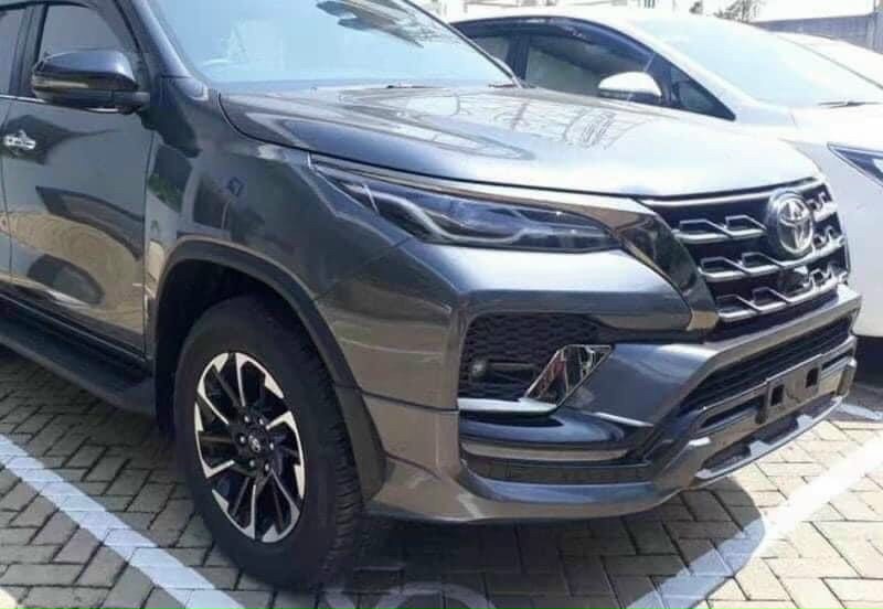 Ốp cản trước sau Toyota Fortuner 2021