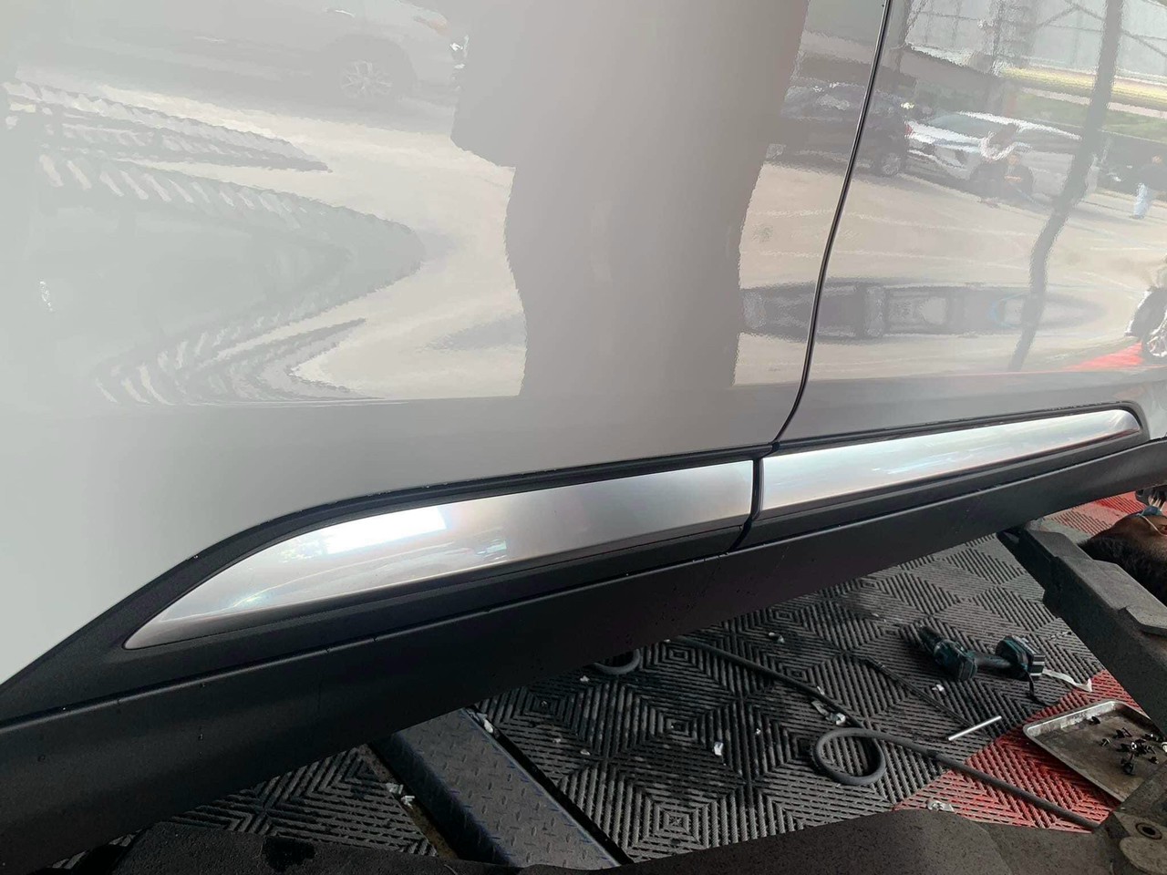 Nẹp viền mạ xe Vinfast Lux Sa