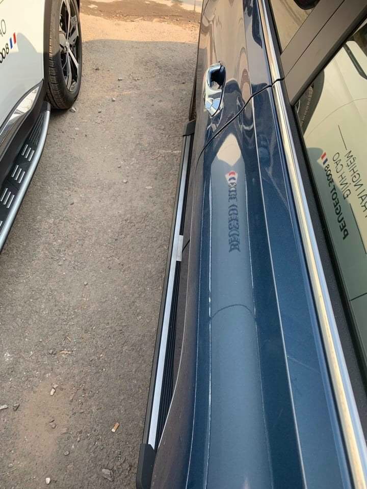 Bậc lên xuống Kia Sonet