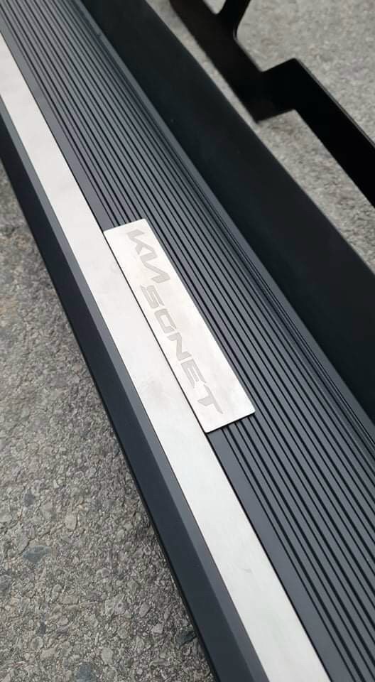 Bậc lên xuống Kia Sonet