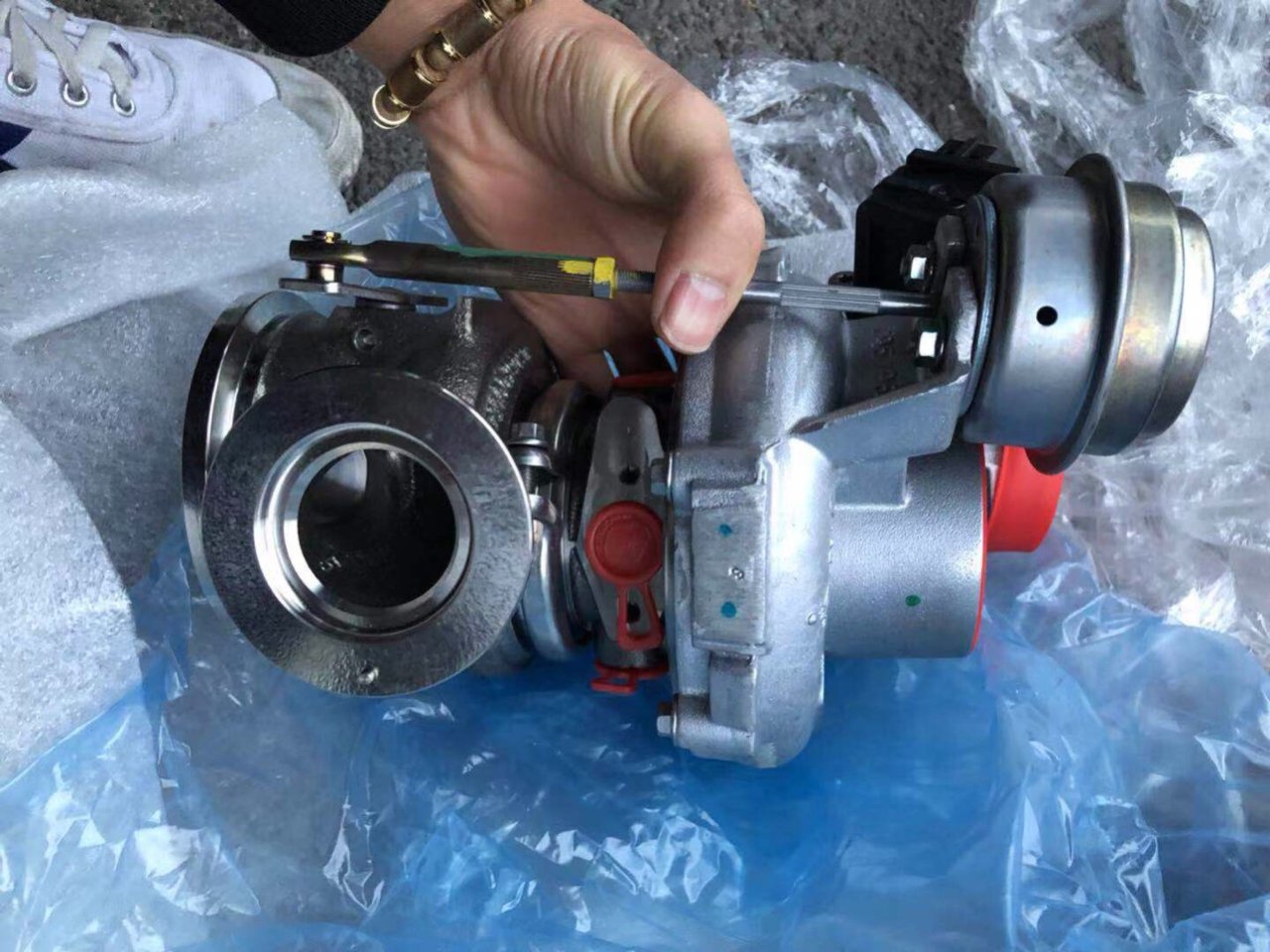 Turbo tăng áp xe Bmw 650i 2011-2012