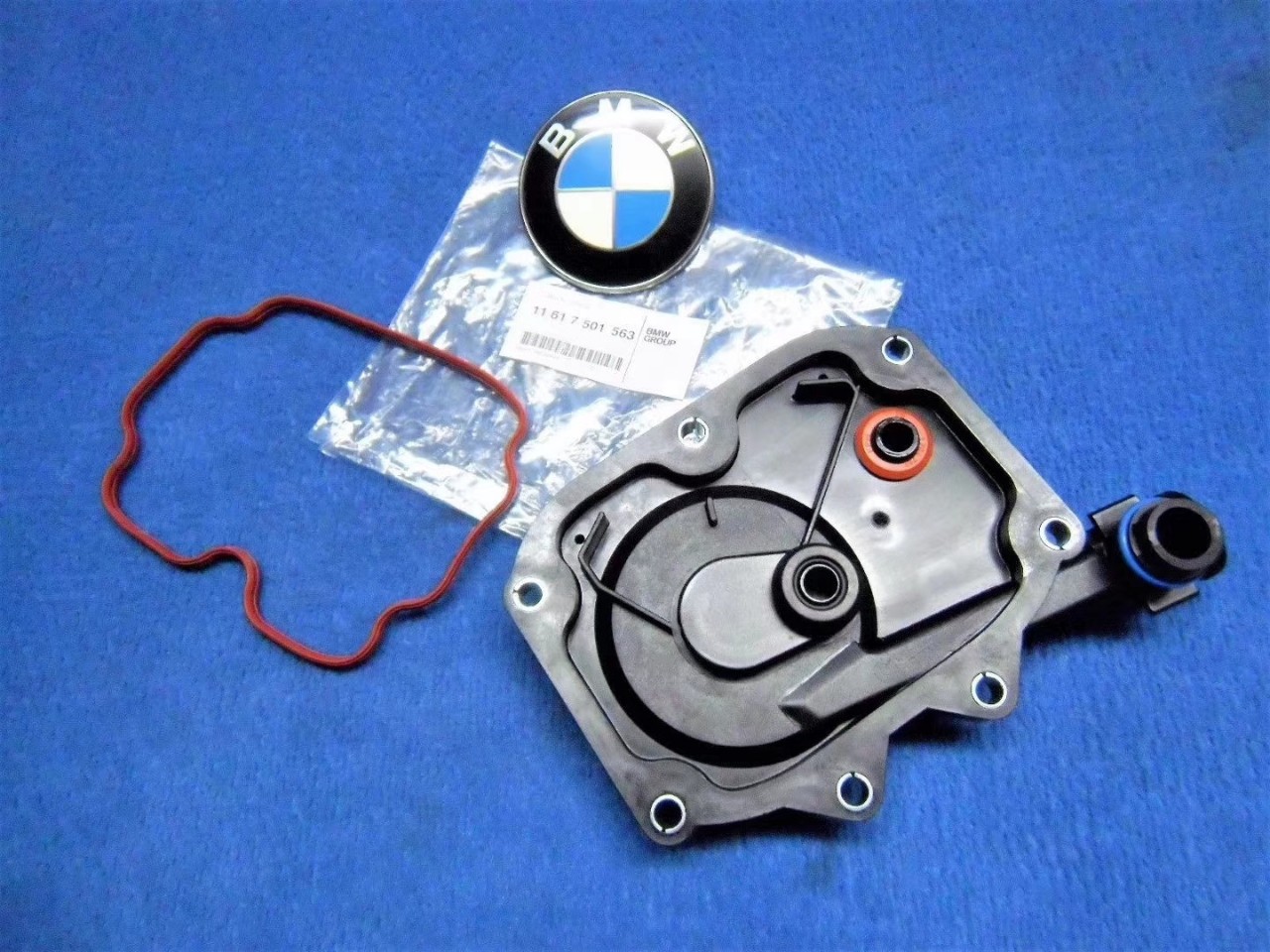 Van tuần PCV ( Hệ thống thông khí hộp trục khuỷu) Bmw 740i 2001